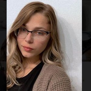 Meet your Posher, Madelyn